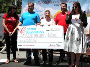 Adoptapalooza co-sponsor, the Petco Foundation, presented the Mayor's Alliance for NYC's Animals with a check for $200,000 to support our life-saving animal rescue initiatives in New York City this year. (Photo by Rick Edwards)